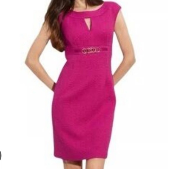 Trina Turk Dresses & Skirts - TRINA TURK Pink Keyhole Magenta Pink Tweed Sheath Dress Mid Length Sz 2 *E16
